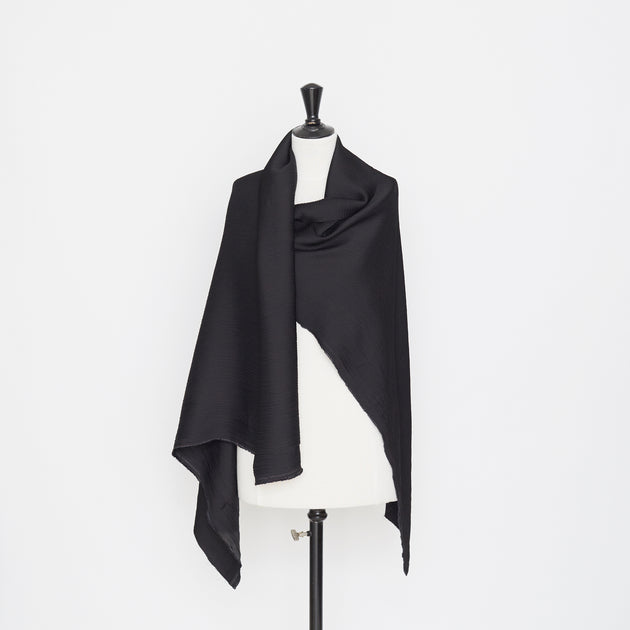 T21C00649 | Embossed Fluid Viscose Silk