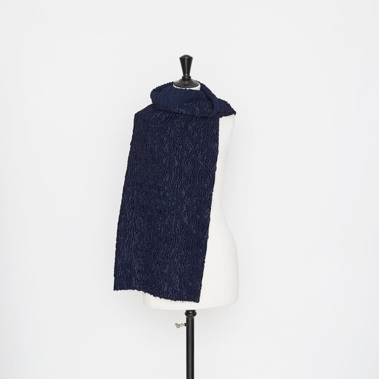 T21C00656 | Moulded Viscose Jacquard Stretch - view 2