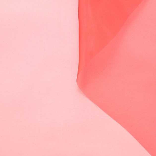 T21C00678 | Technical Organza Liquid Effect