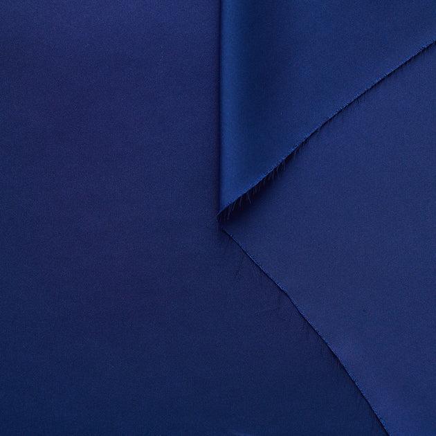 T21C00683 | Fluid Satin