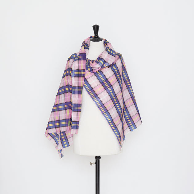 T21C00693 | Water Repellent Checked Taffeta