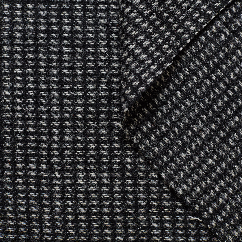 T22A01001 | Dotted Lines Tweed