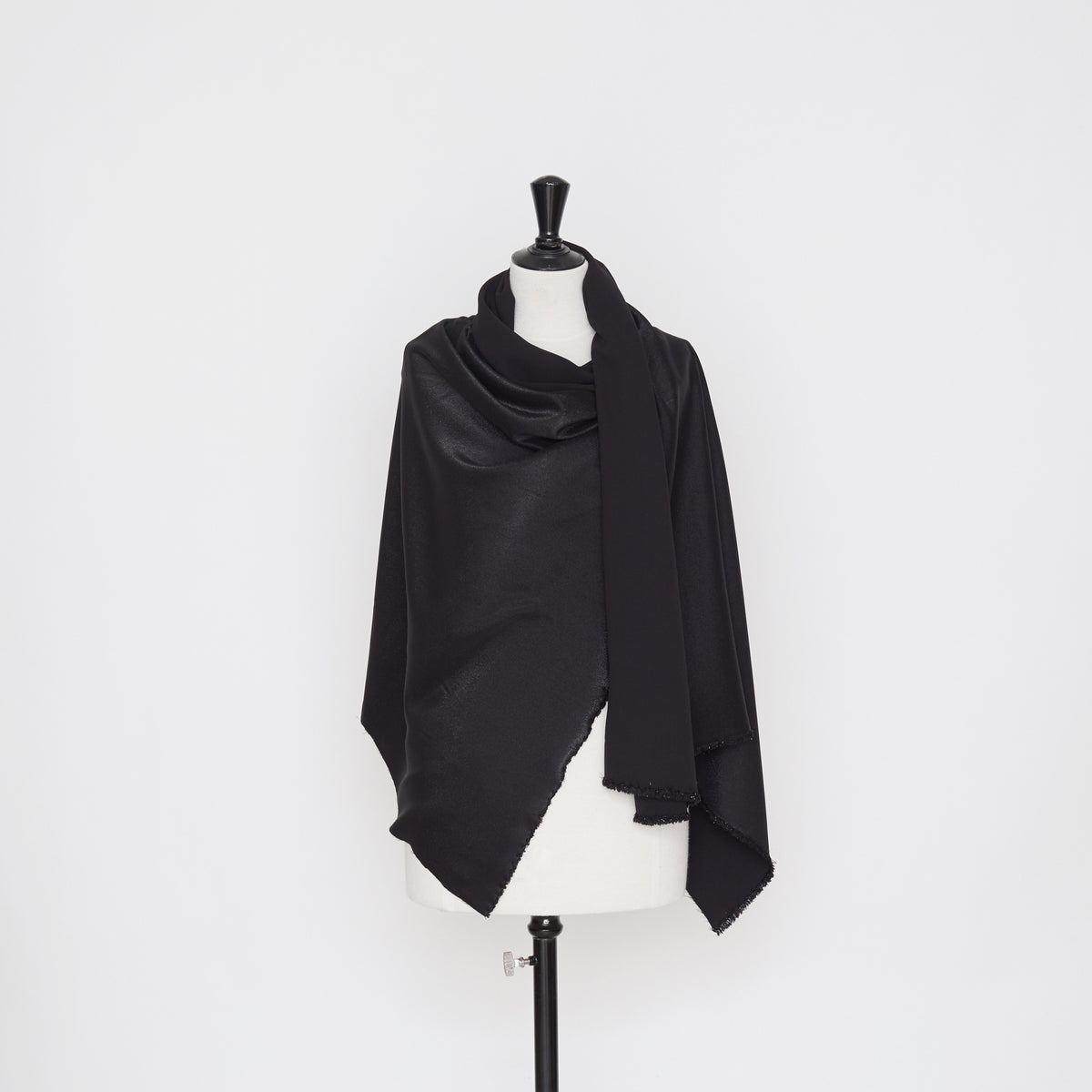 T22A01047 | Sparkling Silk Cady