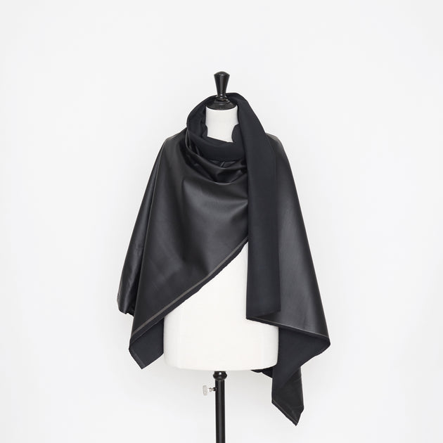 T22A01057 | Light Stretch Faux Leather