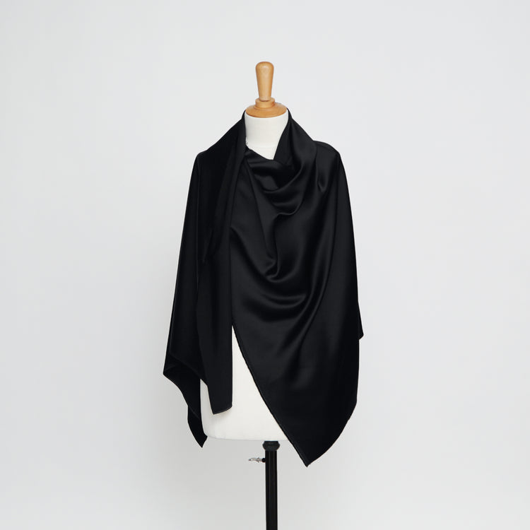 t22a01156 | Satin Liquide - vue 3