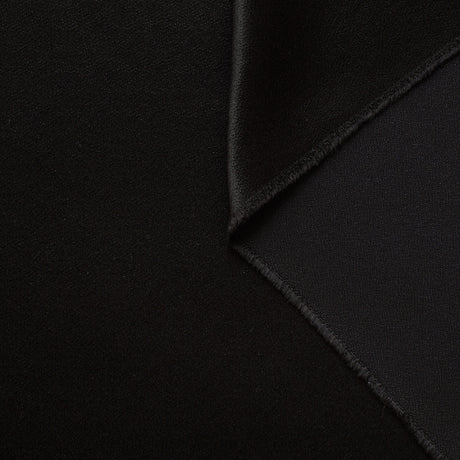 T22A01168 | Liquid Satin