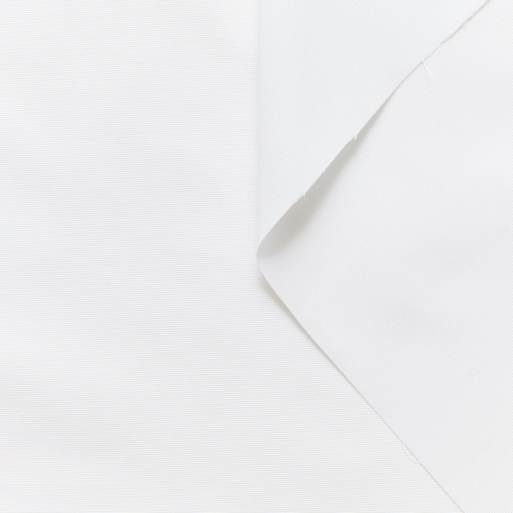 t22a01173 | Ottoman de Coton