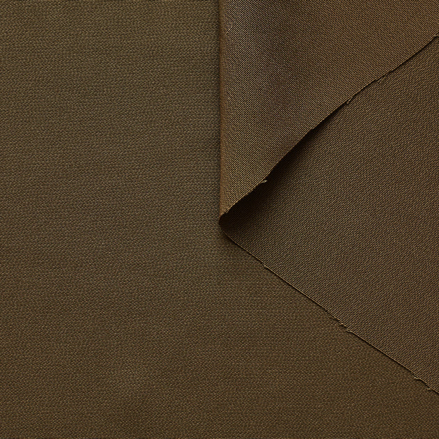 T22A01428 | Silk Ottoman