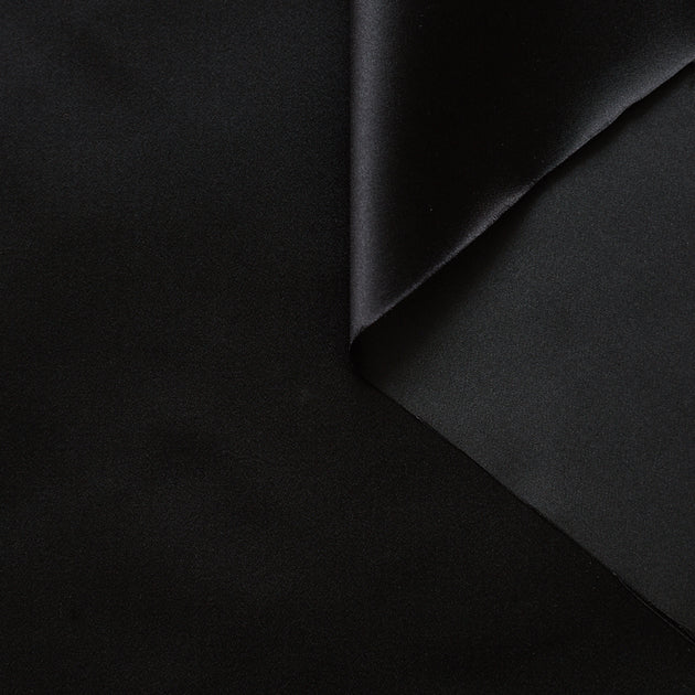 T22A01439 | Satin Duchess