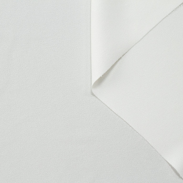 T22A01497 | Thin Fluid Crepe - view 1