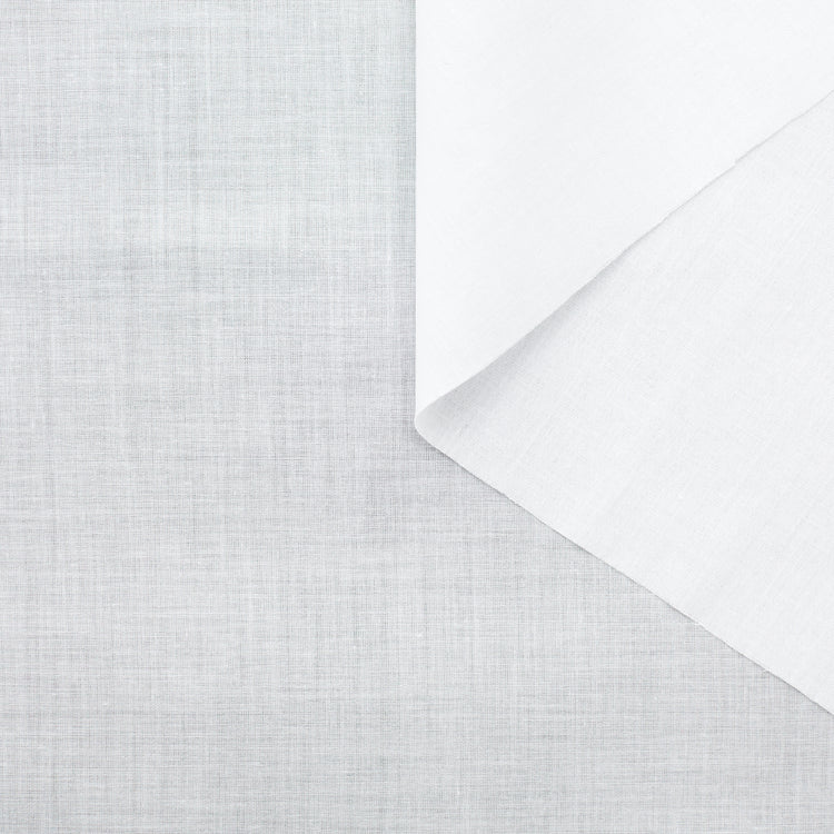 T22A01647 | Cotton Batiste - view 1