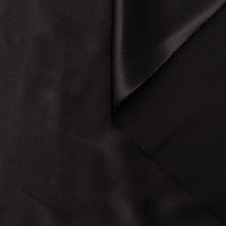 T22A01712 | Glossy Viscose Satin - view 9