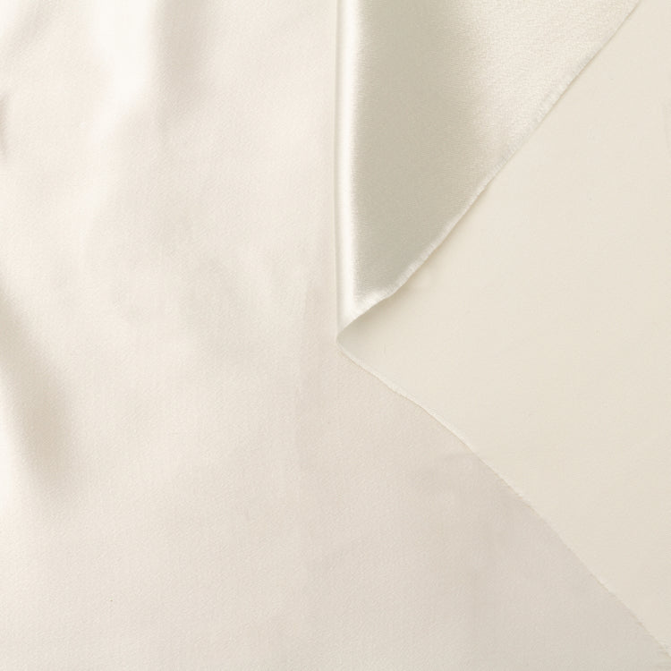 T22A01757 | Liquid Viscose Satin - view 1