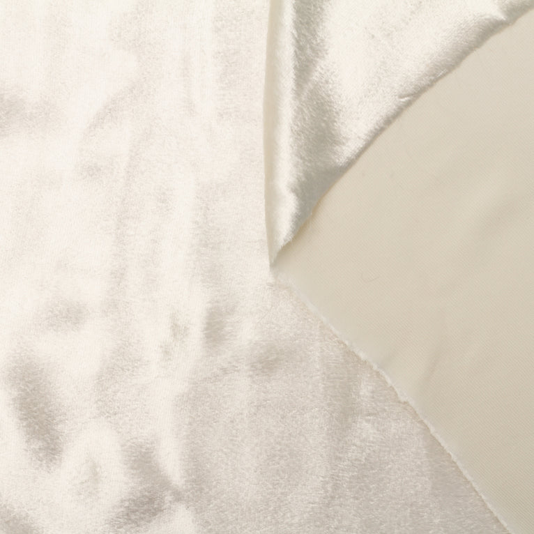 T22A01758 | Liquid Viscose &amp; Silk Velvet - view 4
