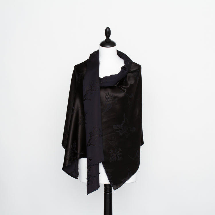 T22A01761 | Floral Glossy Jacquard - view 2