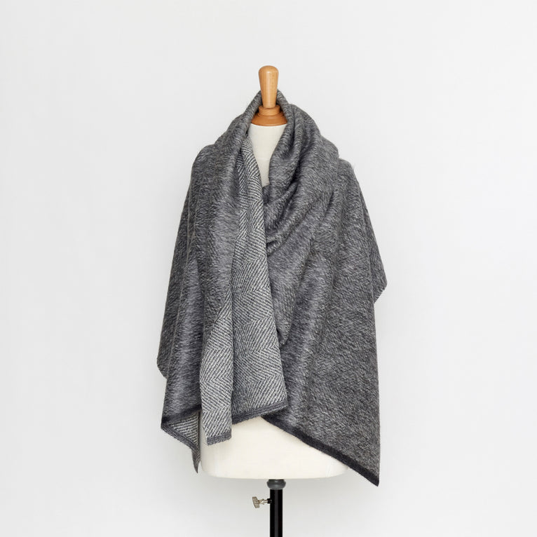 T22A01789 | Hairy Alpaca Suiting - view 4