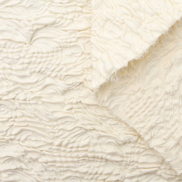 T22A01826 | Moulded Cloqué Jacquard