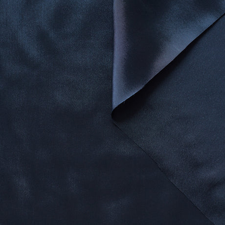 T22B03114 | Viscose & Cupro Lining