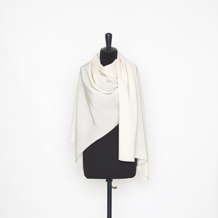 T22B03130 | Silk Matt Satin - view 2