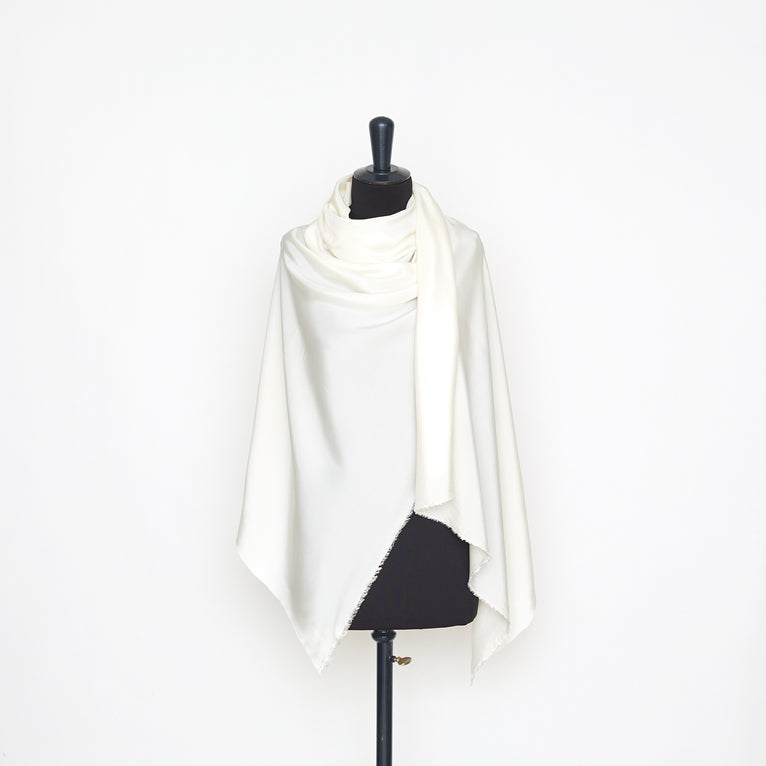 T22B03133 | Silk Habotai - view 2