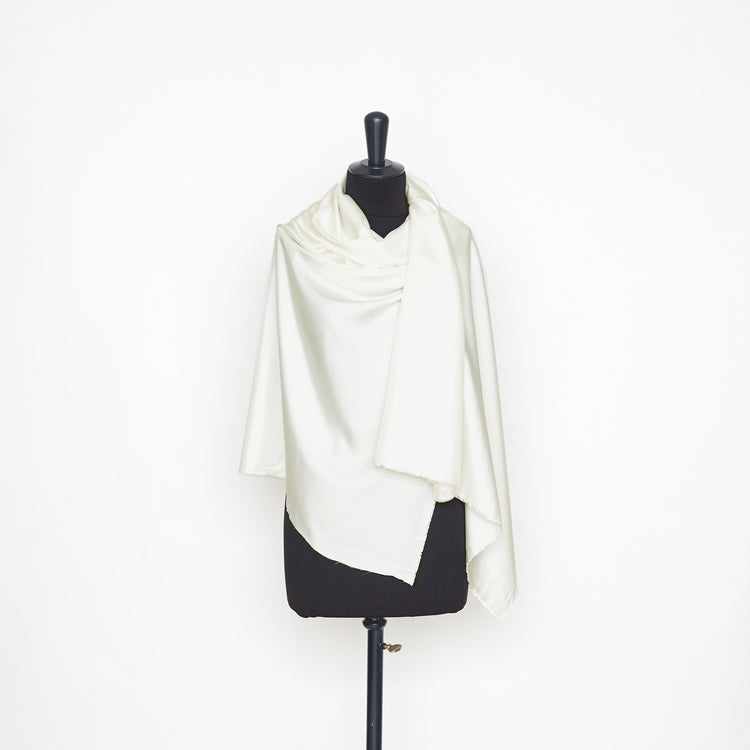 T22B03138 | Washed Silk Twill - view 2