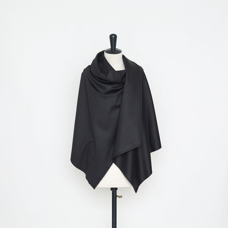 T22B03142 | Lustre Wool Flannel - view 2