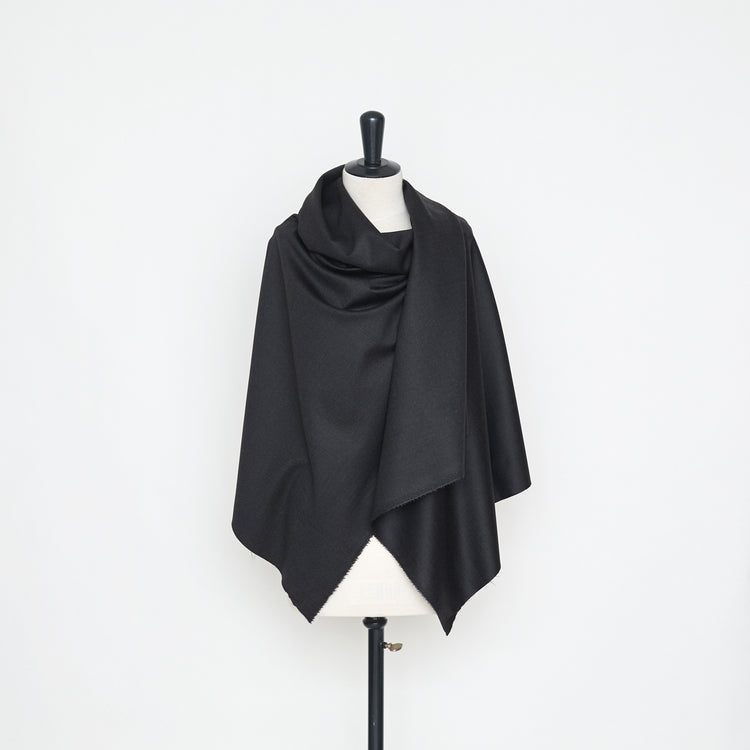 T22B03142 | Lustre Wool Flannel - view 2