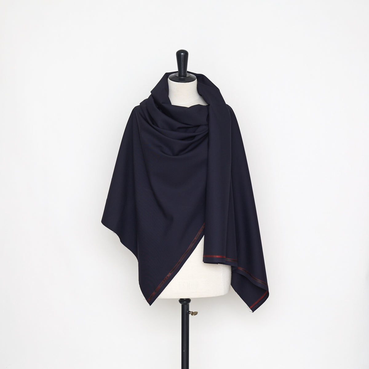 T22B03172 | Wool Twill