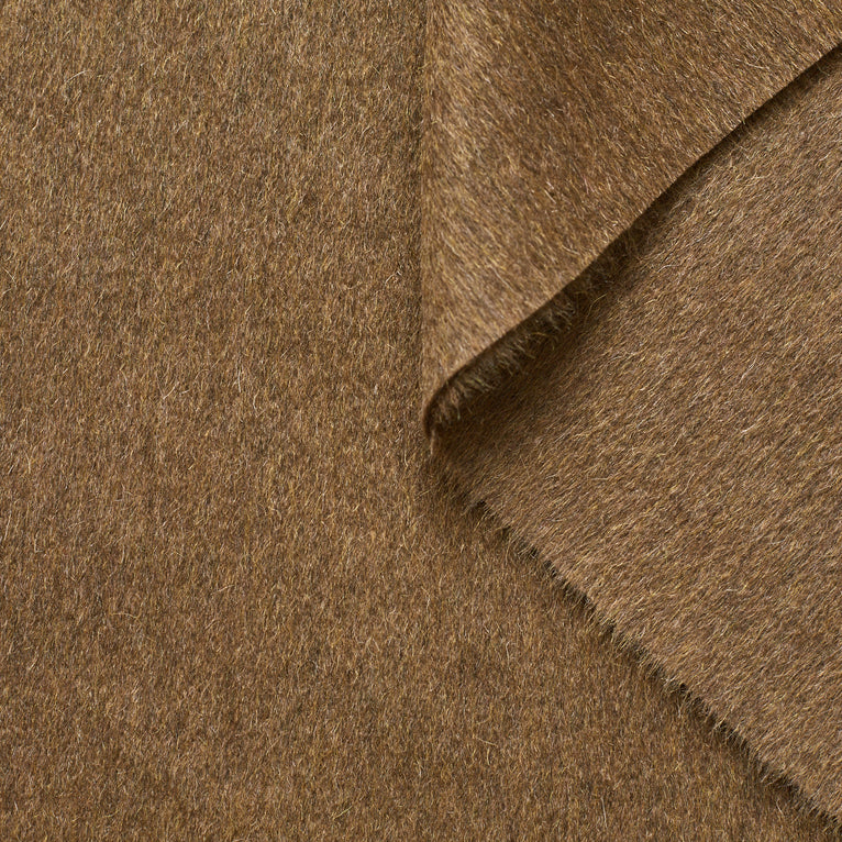T22B03205 | Splittable Hairy Wool &amp; Mohair - view 1