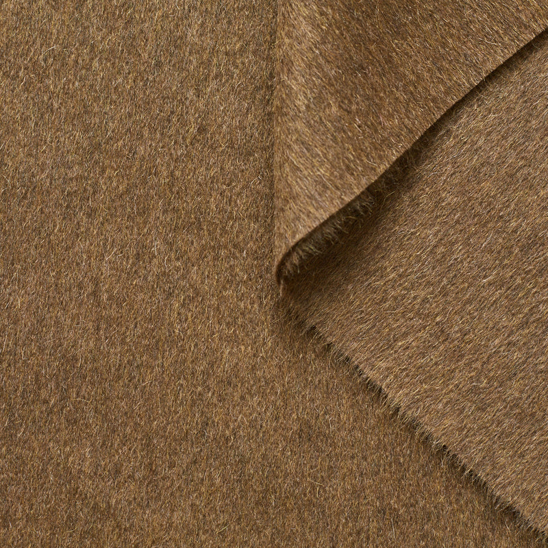 T22B03205 | Splittable Hairy Wool & Mohair