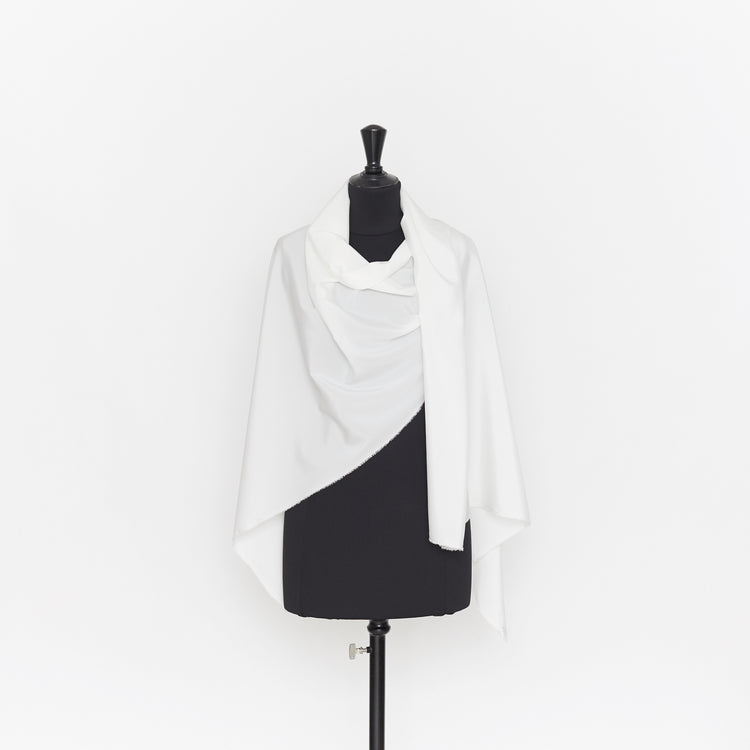 T22D00757 | Stretch Light Silk Cady - view 2