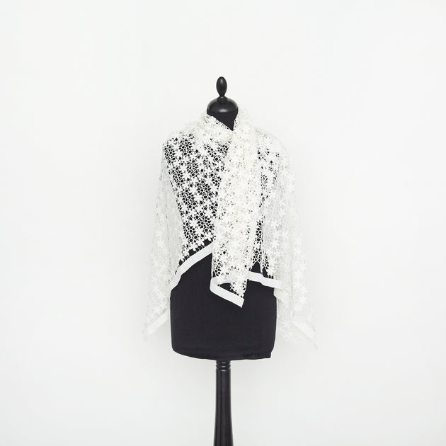 T22H03801 | Venetian Floral Lace