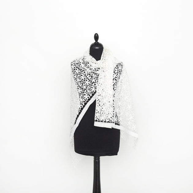 T22H03802 | Venetian Floral Lace