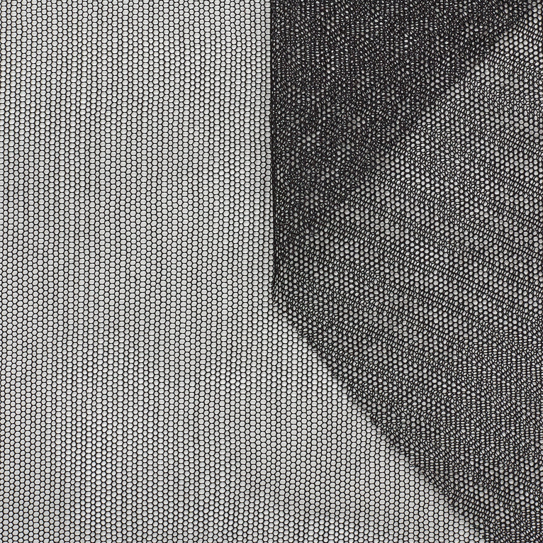 T22H03838 | Tulle - view 1