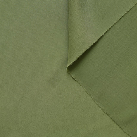 T22I00825 | Light fluid Crepe