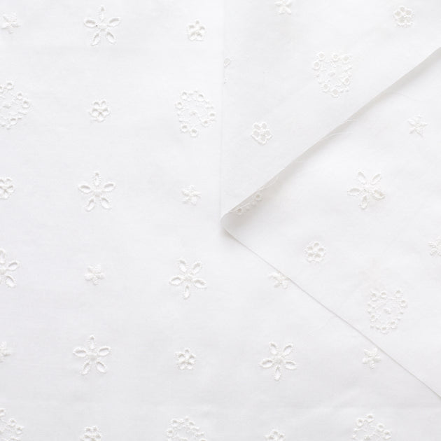 t22i00887 | Broderie Anglaise Sur Voile De Coton