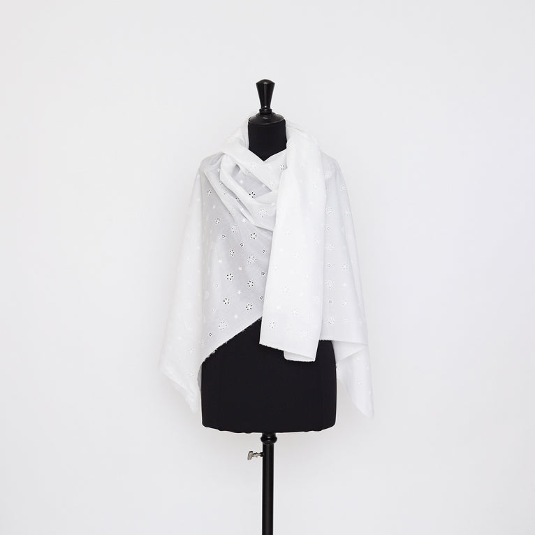 t22i00887 | Broderie Anglaise Sur Voile De Coton - vue 2
