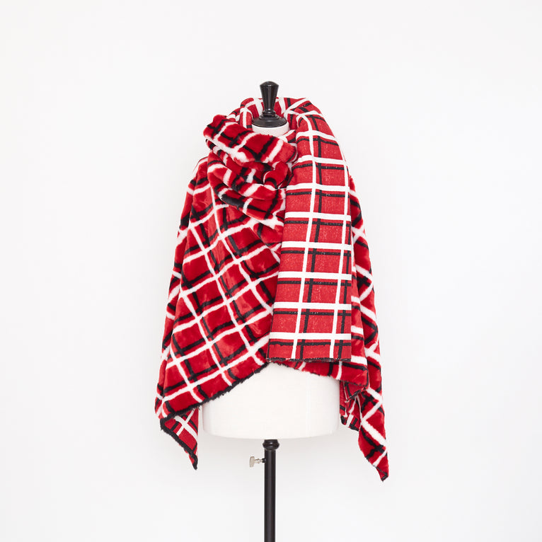 T22I00922 | Checked Faux Fur - view 2
