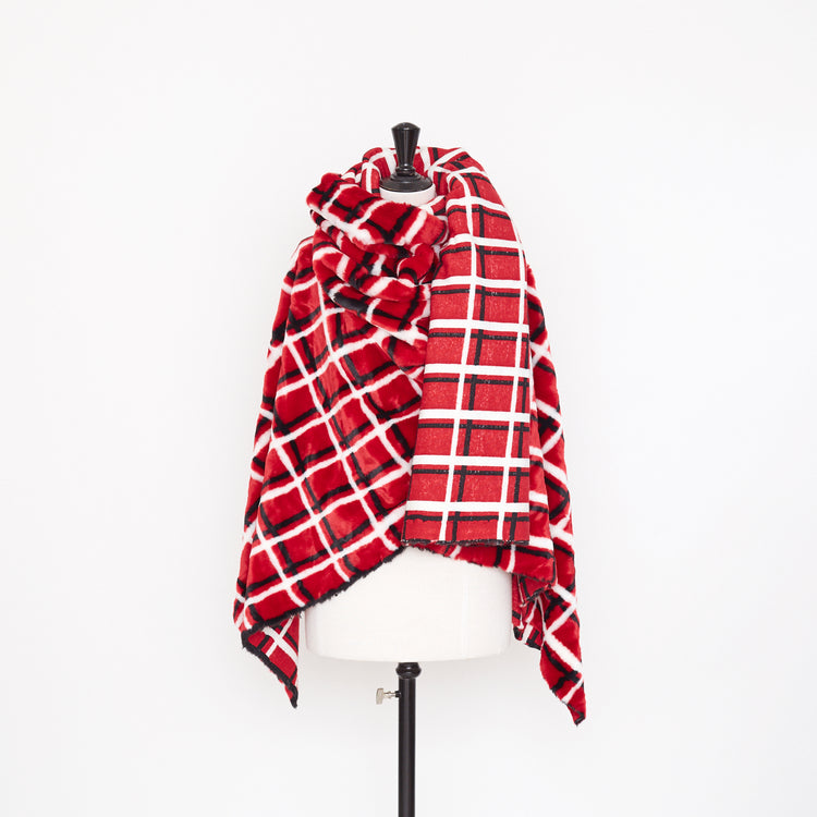T22I00922 | Checked Faux Fur - view 2