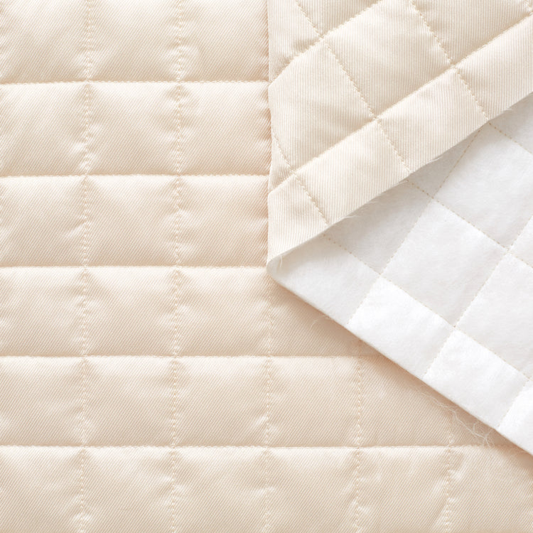 T22J00782 | Technical Quilting - view 1