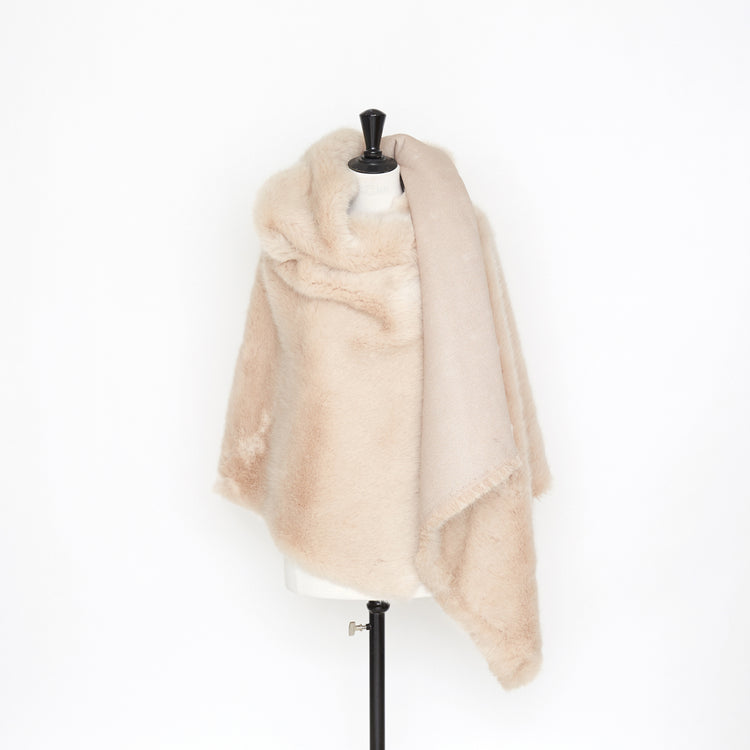 T22J00804 | Faux Fur Fox - view 2