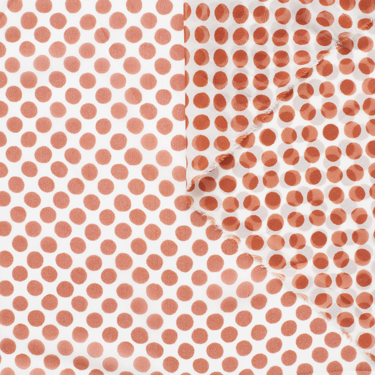 T22M00961 | Polka Dots Silk Georgette - view 2