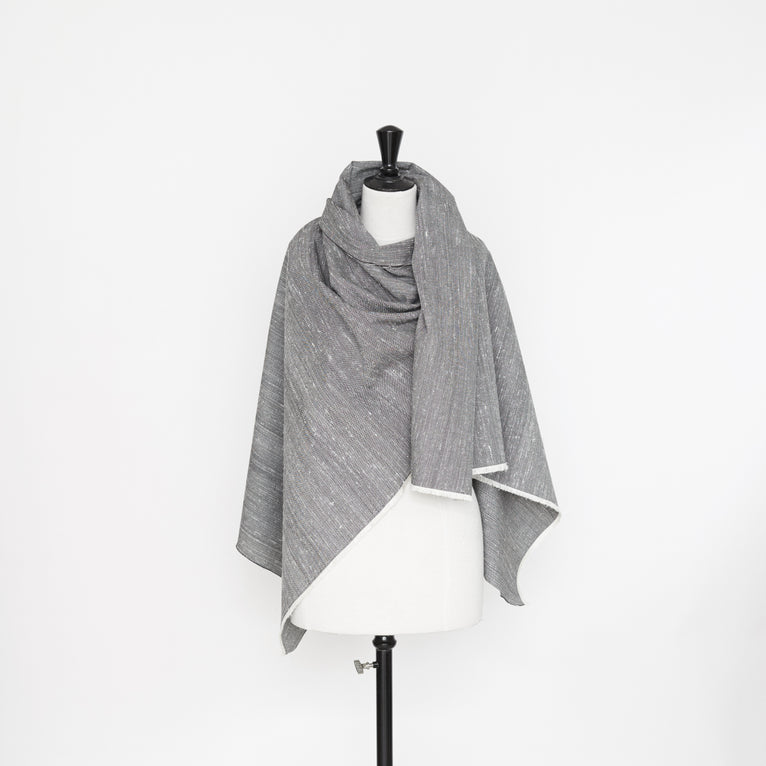 T22M00974 | Irregular Silk Canvas - view 2