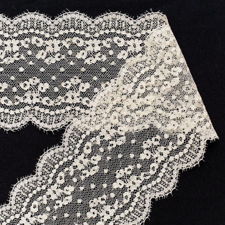 T22M00988 | Floral Lace 10,5cm