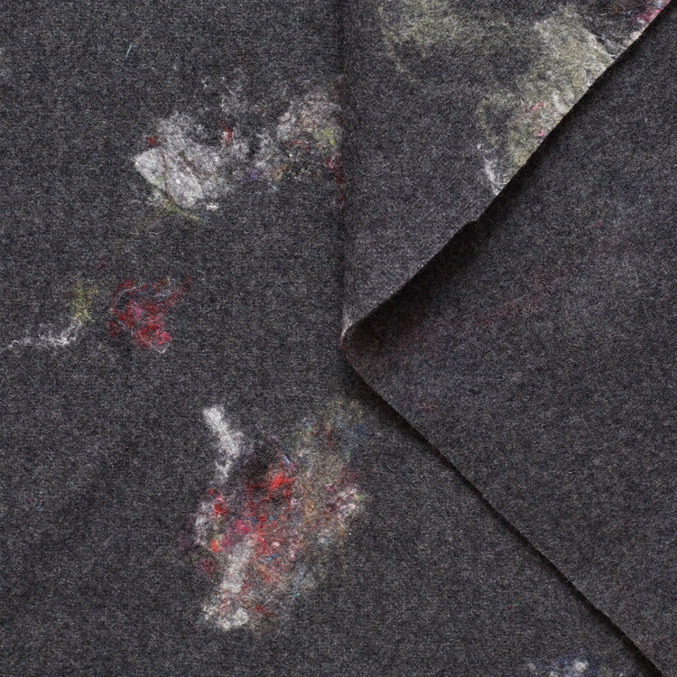 T22N01280 | Felt Inlaid with Coloured Yarns - view 1
