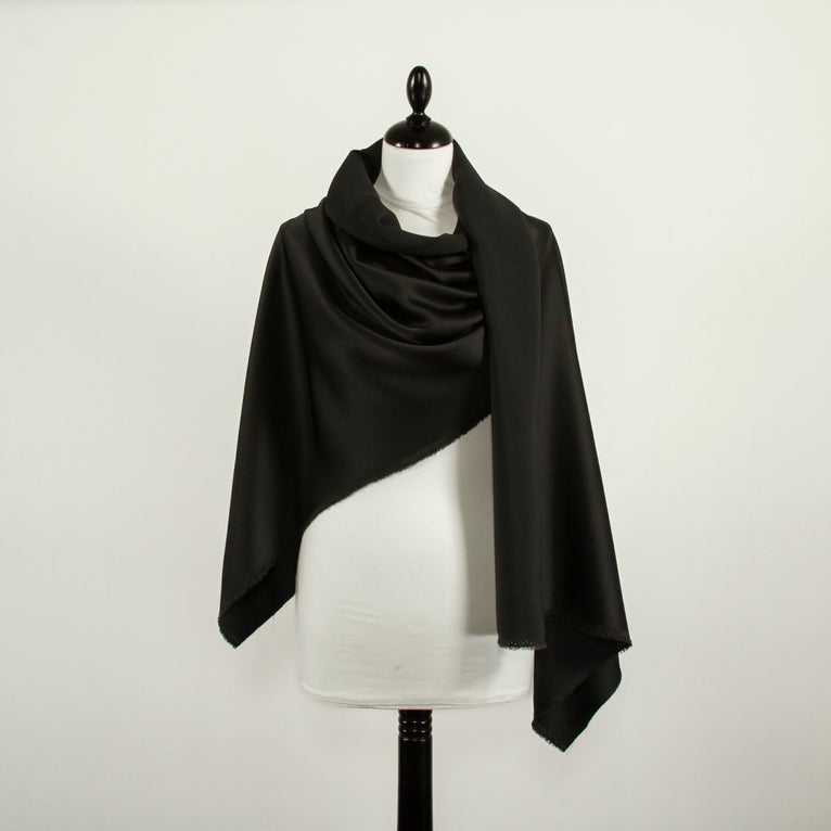 T22V03365 | Crepe Satin - view 2