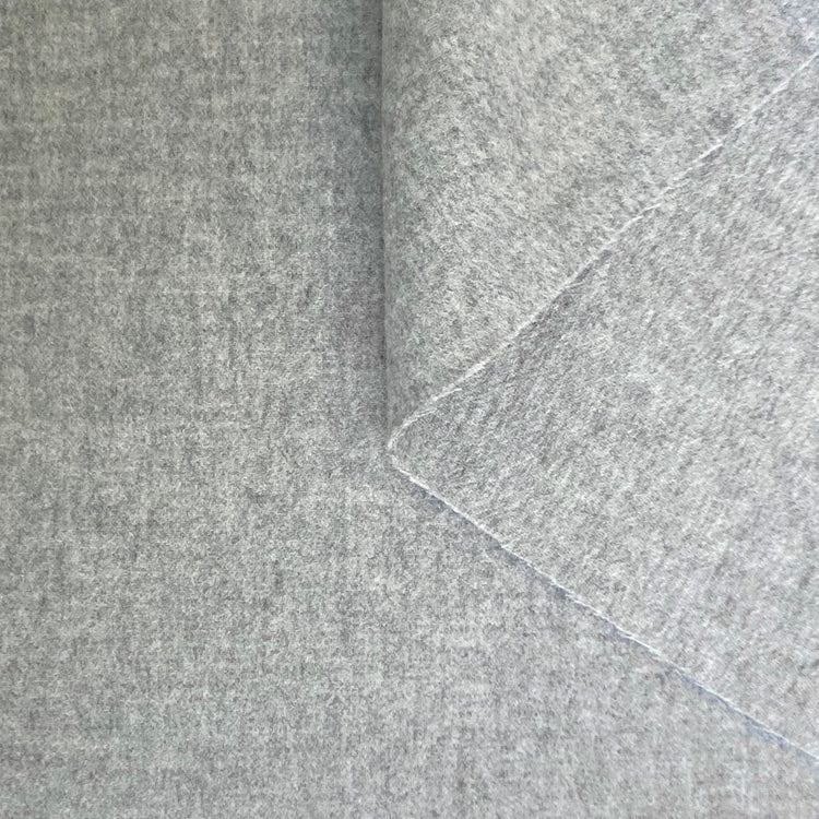 T22V03374 | Splittable Brushed Wool Drap - view 1