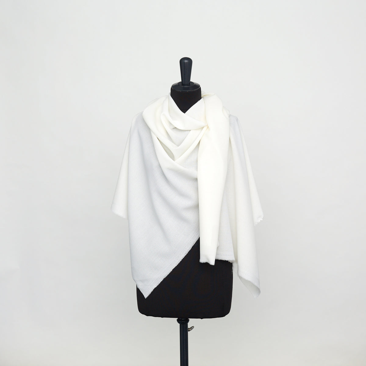 t22w03463 | Crêpe Transparent en Laine