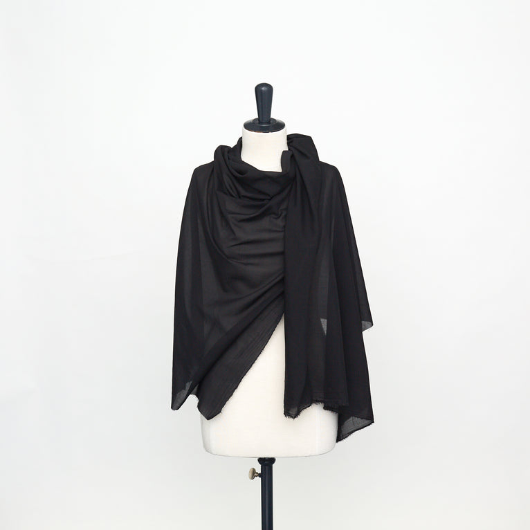 T22W03471 | Cotton Batiste - view 2