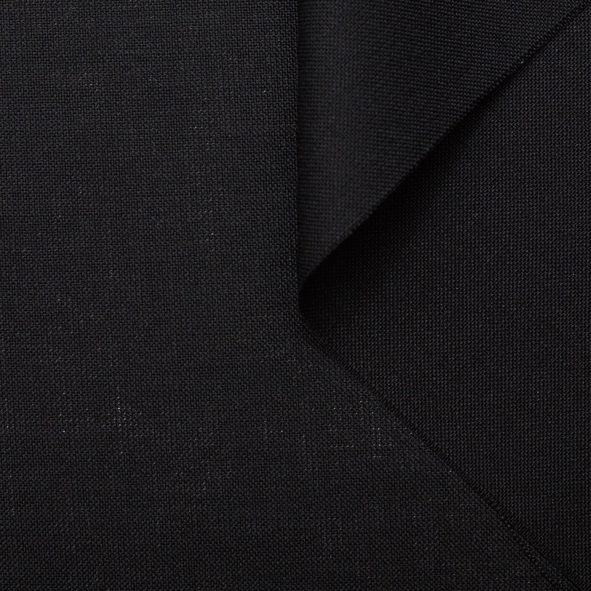 T22W03492 | Wool & Mohair Suiting